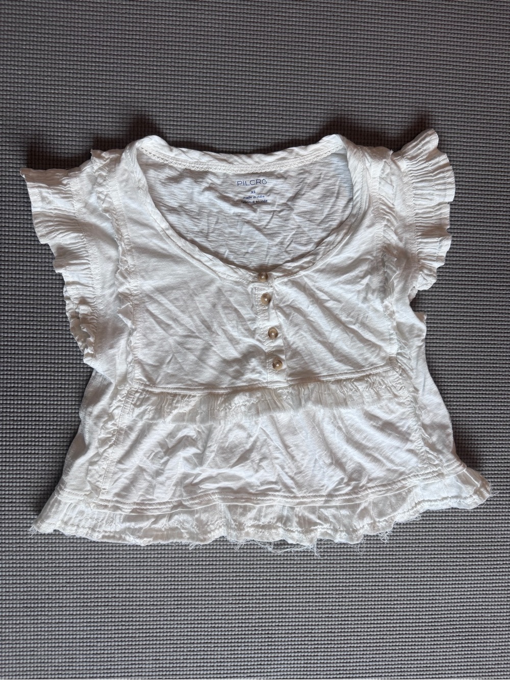 Pilcro White Ruffle-Sleeve Button Front Tee
